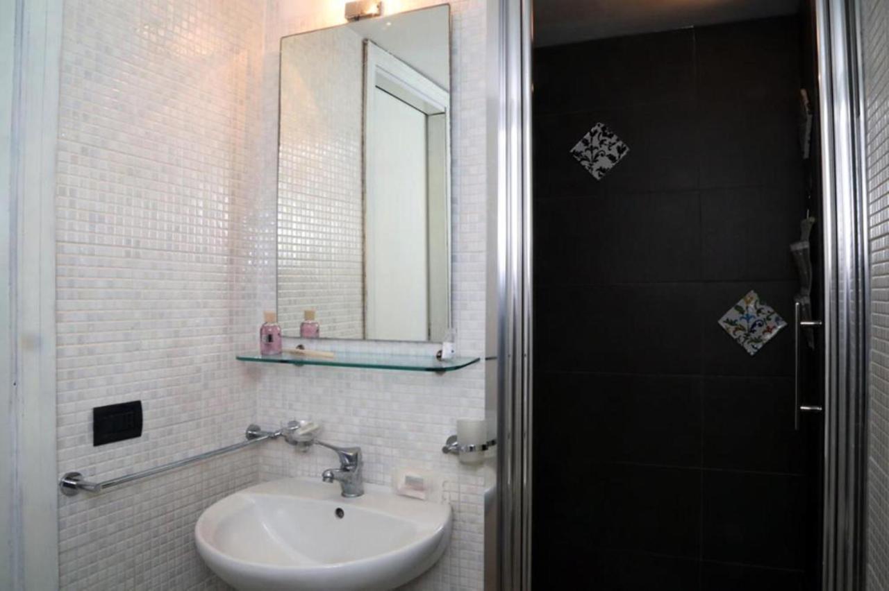 La Scalinata Home Apartment 칼타기론 외부 사진